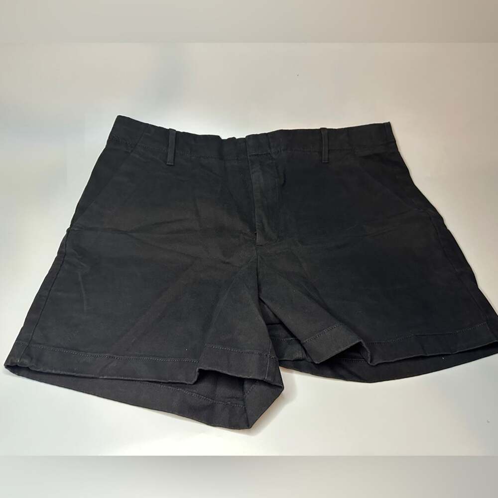 Banana Republic Authentic Chino Short Black Size 12 Mid-rise 5” shorts